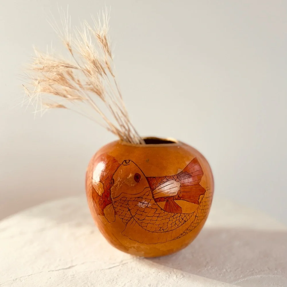 GORGEOUS VINTAGE ONE OF A KIND HAND-PAINTED GOURD W/ ORANGE/GOLD KOI FISH DESIGN